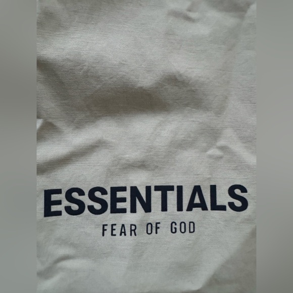 NWOT Fear of God Essentials Nylon  Track Pant Size S pistachio - Picture 9 of 11